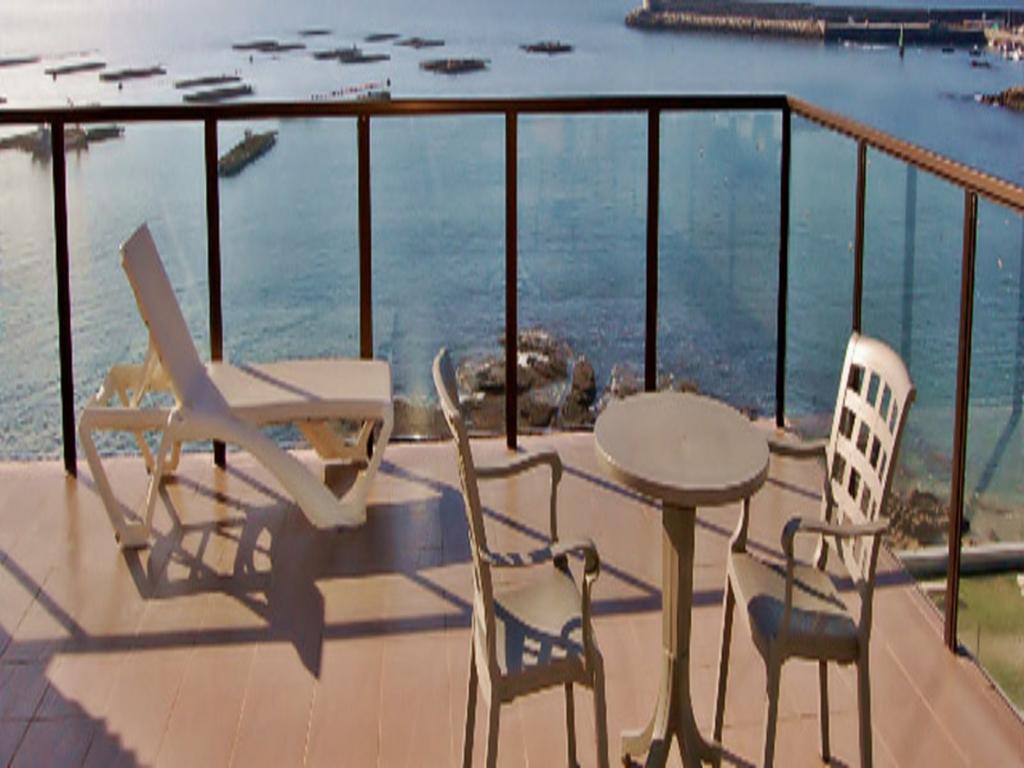 Apartamentos Turisticos Playa De Osmo Corme Екстериор снимка
