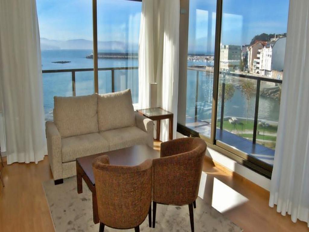 Apartamentos Turisticos Playa De Osmo Corme Екстериор снимка