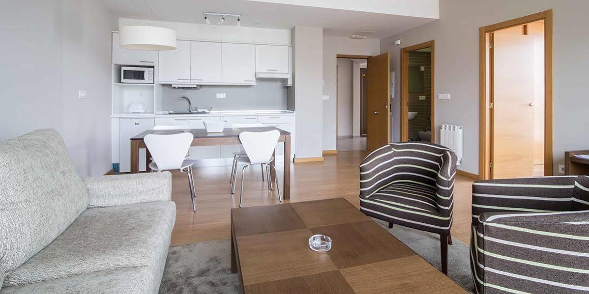 Apartamentos Turisticos Playa De Osmo Corme Екстериор снимка