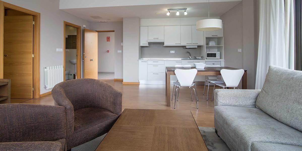 Apartamentos Turisticos Playa De Osmo Corme Екстериор снимка